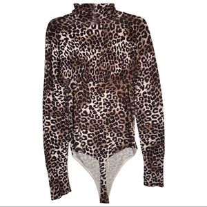 NWT Yummy Sweater Co. Bodysuit & Cropped Soft Sweater Warm Leppard Print